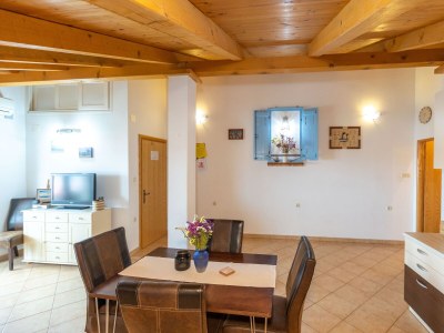 Apartment One bedroom apartment with terrace and sea view Ražanac, Zadar A-5885-a - Outdoor photo 9