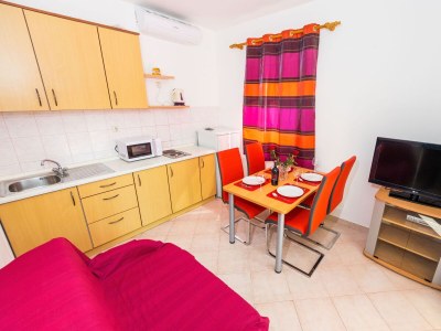 Apartment Two bedroom apartment near beach Vrsi - Mulo, Zadar A-5951-b - Outdoor photo 13