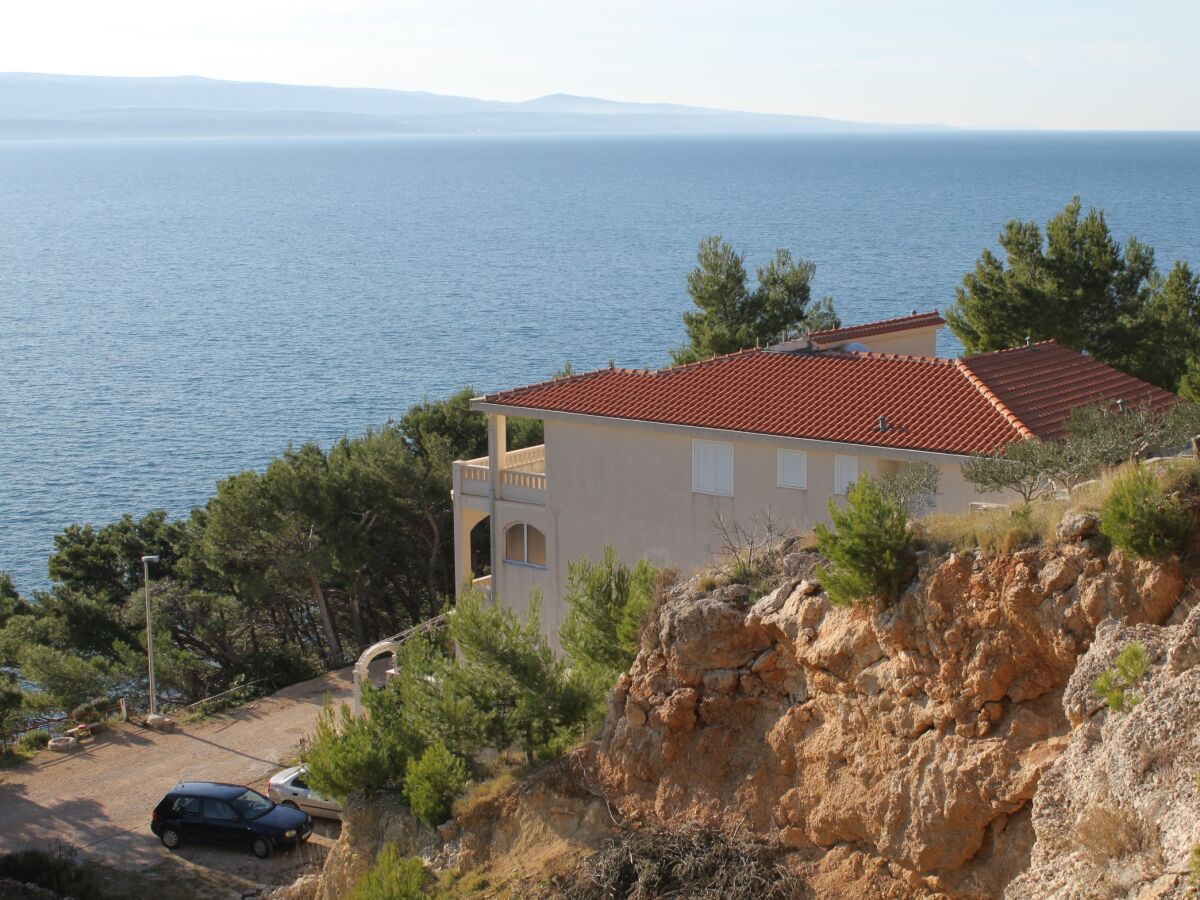 Apartment One bedroom apartment with terrace and sea view Brela, Makarska A-6006-a