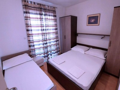 Apartment One bedroom apartment with terrace and sea view Tučepi, Makarska A-6058-c - Outdoor photo 14