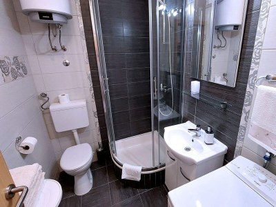 Apartment One bedroom apartment with terrace and sea view Tučepi, Makarska A-6058-c - Outdoor photo 15