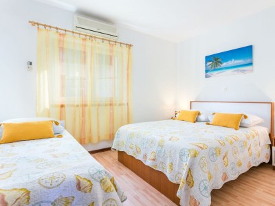 Apartment One bedroom apartment with terrace and sea view Podstrana, Split A-6072-a - Outdoor photo 18