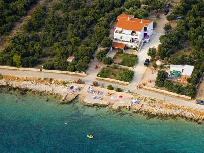 Apartment One bedroom apartment near beach Mandre, Pag A-6284-d in Kolan - Apartment