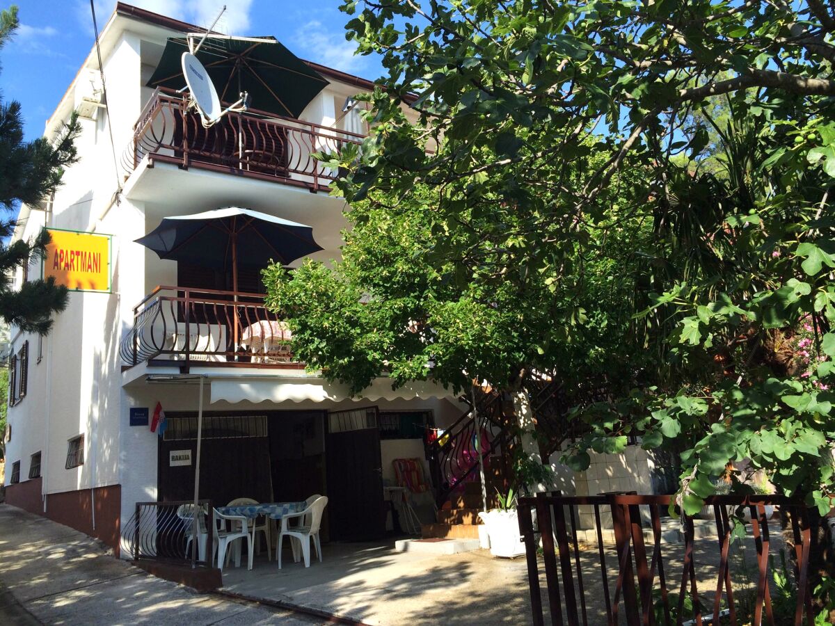 Apartment Studio flat near beach Starigrad, Paklenica AS-6621-b