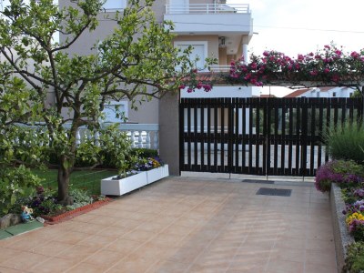 Apartment Two bedroom apartment with terrace Vodice A-6271-c - Outdoor photo 12