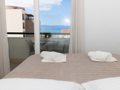 Apartment One bedroom apartment with balcony and sea view Makarska A-6632-a - Outdoor photo 16