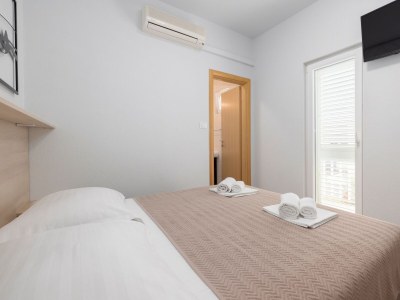 Apartment One bedroom apartment with balcony and sea view Makarska A-6632-a - Outdoor photo 21