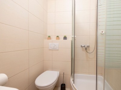 Apartment One bedroom apartment with balcony and sea view Makarska A-6632-a - Outdoor photo 24