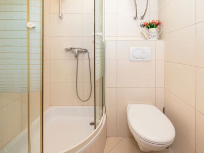 Apartment One bedroom apartment with balcony and sea view Makarska A-6632-a - Outdoor photo 26