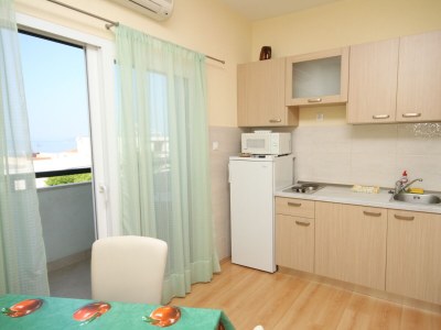 Apartment One bedroom apartment with balcony and sea view Makarska A-6632-b - Outdoor photo 14