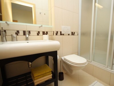 Apartment One bedroom apartment with balcony and sea view Makarska A-6632-b - Outdoor photo 17