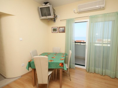 Apartment One bedroom apartment with balcony and sea view Makarska A-6632-b - Outdoor photo 22