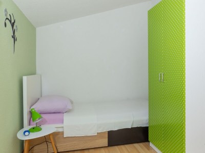 Apartment Three bedroom apartment with terrace and sea view Posedarje, Novigrad A-6190-a - Outdoor photo 13