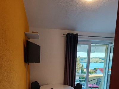 Apartment One bedroom apartment with balcony and sea view Posedarje, Novigrad A-6190-b - Outdoor photo 7