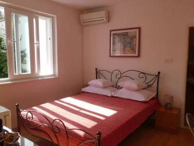 Holiday room with terrace and sea view Tučepi, Makarska S-6901-b - Outdoor photo 12