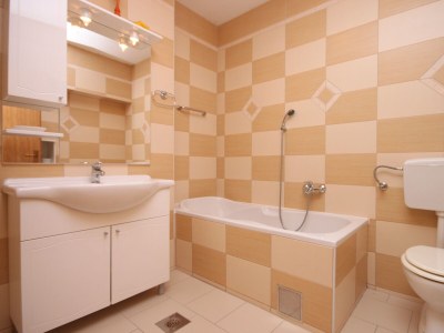 Apartment One bedroom apartment with terrace and sea view Gradac, Makarska A-6820-a - Outdoor photo 21