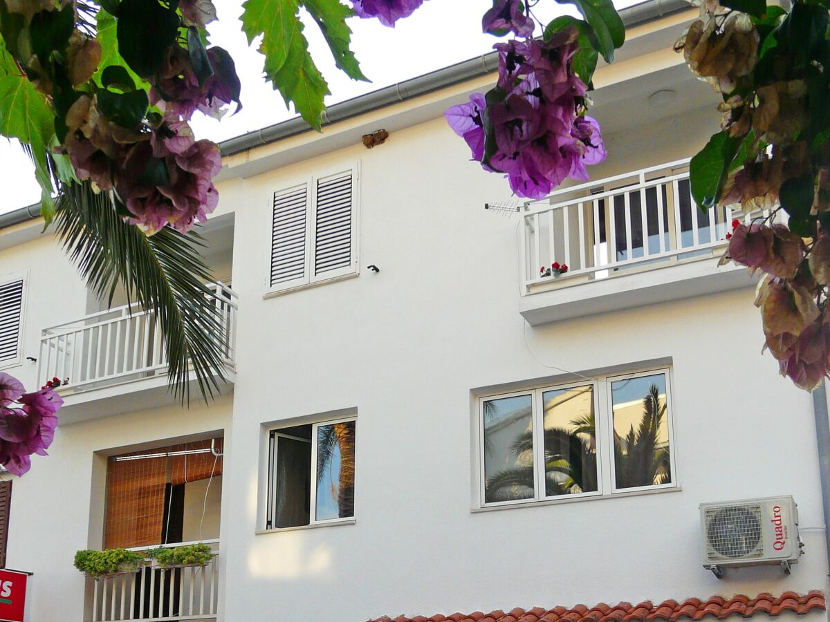 Apartment One bedroom apartment with balcony and sea view Drvenik Donja vala, Makarska A-6756-a - Outdoor photo 3