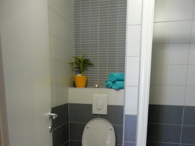 Apartment One bedroom apartment with balcony and sea view Drvenik Donja vala, Makarska A-6756-a - Outdoor photo 15