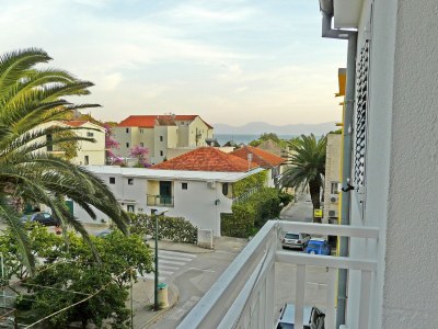 Apartment One bedroom apartment with balcony and sea view Drvenik Donja vala, Makarska A-6756-a - Outdoor photo 19