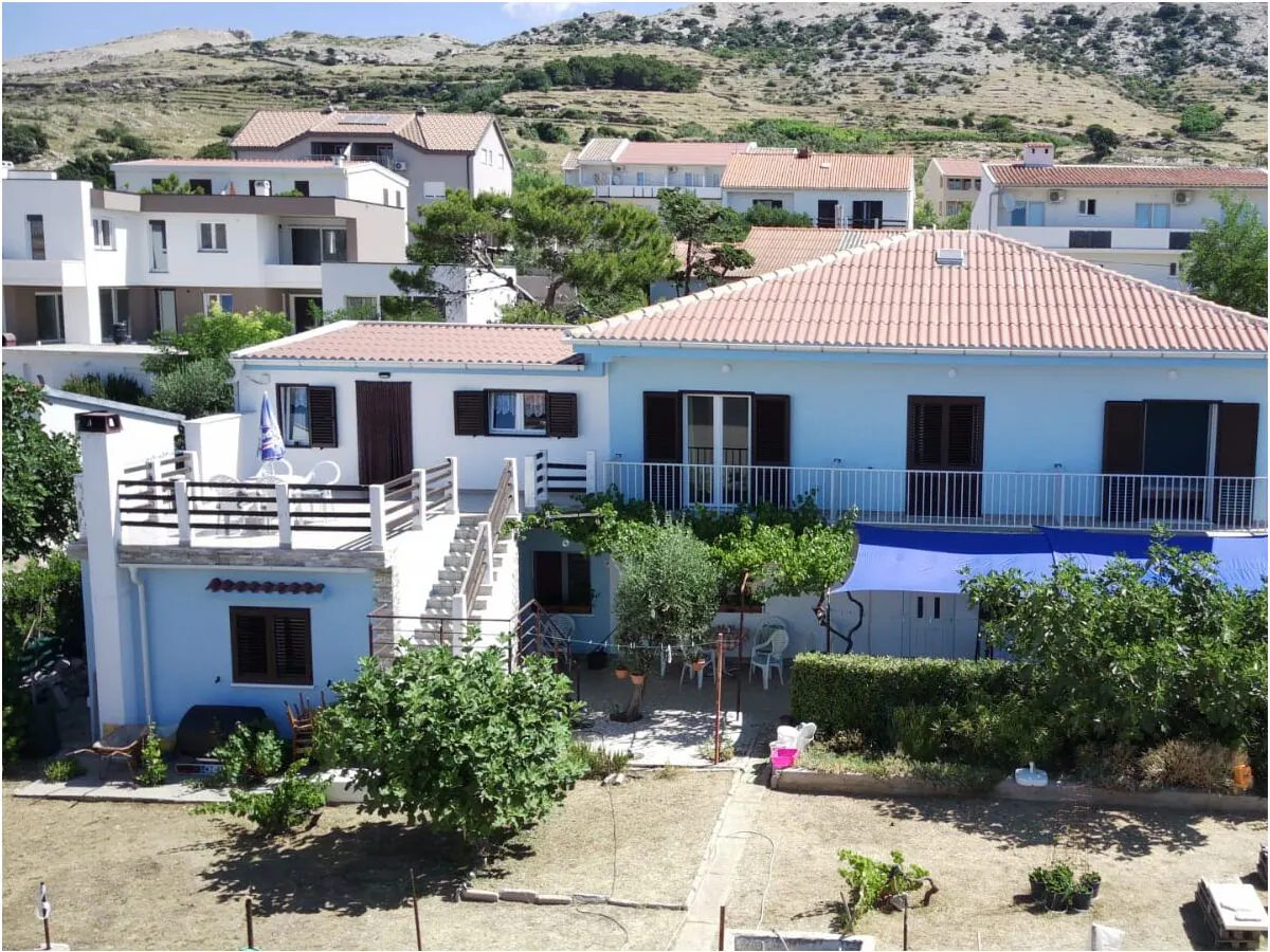 Apartment Four-bedroom apartment with terrace and sea view Pag A-6325-a - Outdoor photo 2