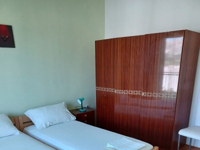 Apartment Four-bedroom apartment with terrace and sea view Pag A-6325-a - Outdoor photo 18