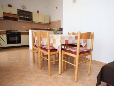 Apartment Three bedroom apartment near beach Podgora, Makarska A-6670-a - Outdoor photo 13