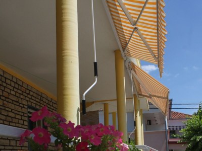 Apartment Two bedroom apartment with balcony Starigrad, Paklenica A-6623-c - Outdoor photo 8