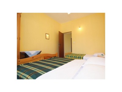 Apartment One bedroom apartment with terrace and sea view Starigrad, Paklenica A-6623-e - Outdoor photo 13