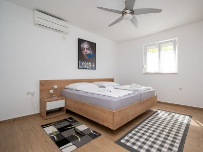 Apartment Apartments by the sea Starigrad, Paklenica - 6580 - Outdoor photo 14