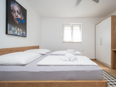 Apartment Apartments by the sea Starigrad, Paklenica - 6580 - Outdoor photo 16