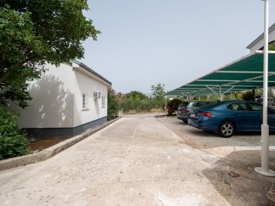 Apartment Two bedroom apartment with terrace Starigrad, Paklenica A-6580-b - Outdoor photo 5