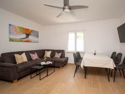 Apartment Two bedroom apartment with terrace Starigrad, Paklenica A-6580-b - Outdoor photo 8