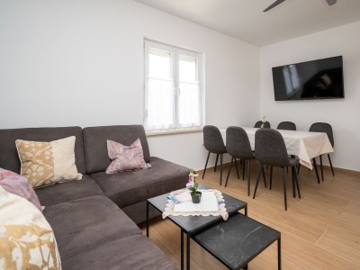 Apartment Two bedroom apartment with terrace Starigrad, Paklenica A-6580-b - Outdoor photo 9