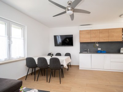 Apartment Two bedroom apartment with terrace Starigrad, Paklenica A-6580-b - Outdoor photo 10