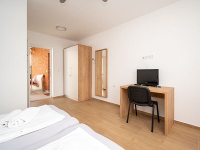 Apartment Two bedroom apartment with terrace Starigrad, Paklenica A-6580-b - Outdoor photo 16