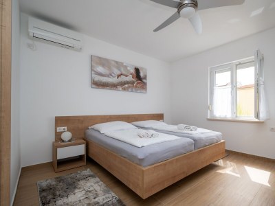 Apartment Two bedroom apartment with terrace Starigrad, Paklenica A-6580-b - Outdoor photo 18