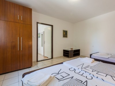 Apartment Two bedroom apartment with terrace Tar, Poreč A-6948-b - Outdoor photo 12