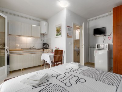 Apartment Studio flat with terrace Tar, Poreč AS-6948-a - Outdoor photo 9