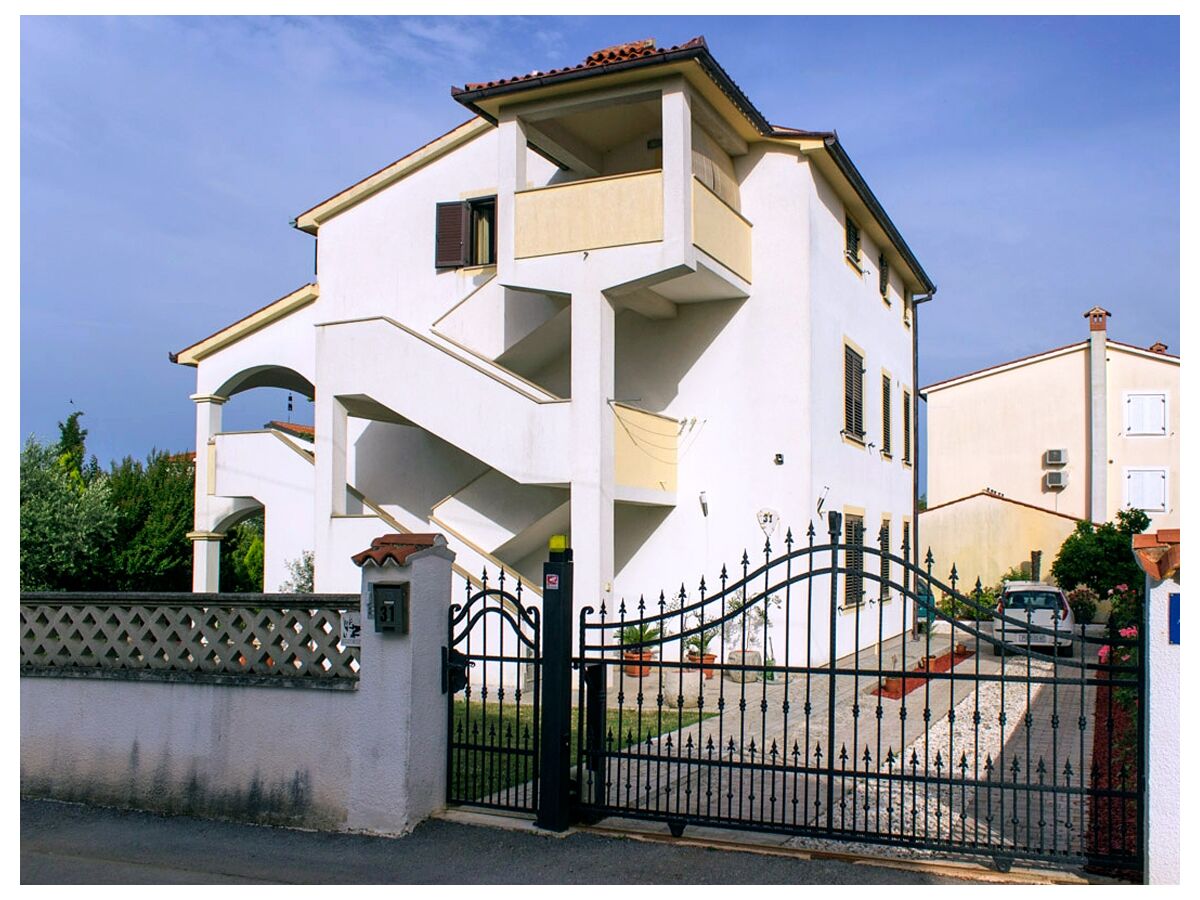 Apartment One bedroom apartment with terrace Medulin A-7295-b - Outdoor photo 5