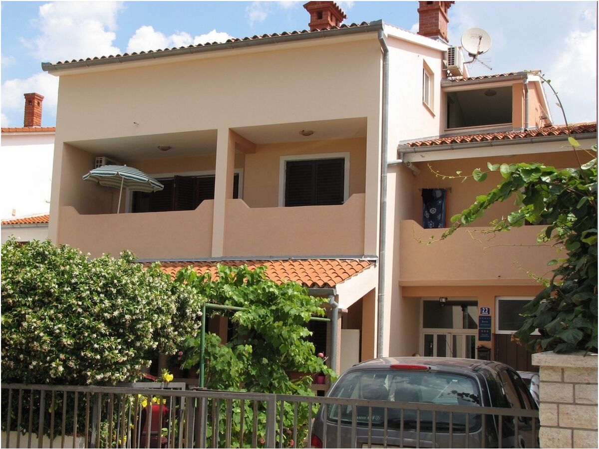 Apartment One bedroom apartment with balcony Valbandon, Fažana A-7355-d - Outdoor photo 2