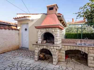 Apartment Three bedroom apartment with terrace Valbandon, Fažana A-7352-a - Outdoor photo 5