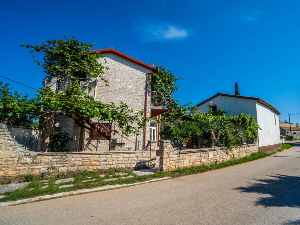 Apartment Studio flat with air-conditioning Krnica, Marčana AS-7358-a