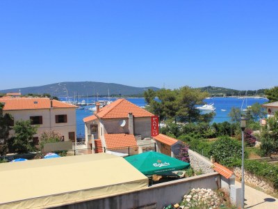 Apartment One bedroom apartment with terrace and sea view Ilovik, Lošinj A-8069-a - Outdoor photo 24