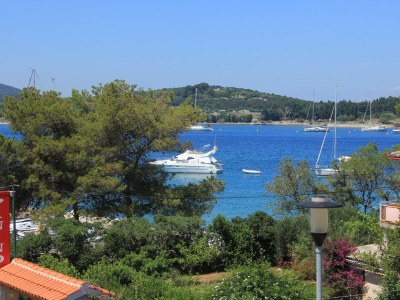Apartment One bedroom apartment with terrace and sea view Ilovik, Lošinj A-8069-a - Outdoor photo 25
