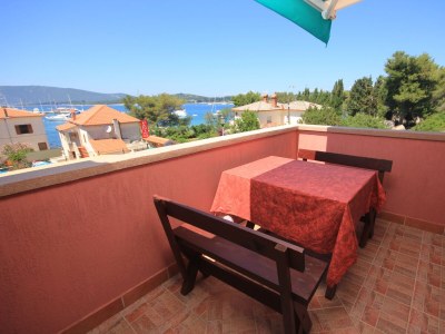 Apartment One bedroom apartment with terrace and sea view Ilovik, Lošinj A-8069-a - Outdoor photo 26