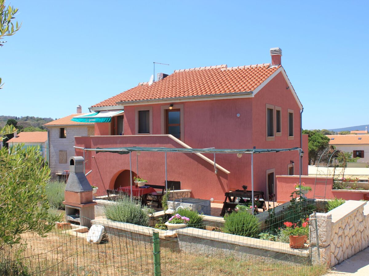 Apartment One bedroom apartment with terrace Ilovik, Lošinj A-8069-b - Outdoor photo 2