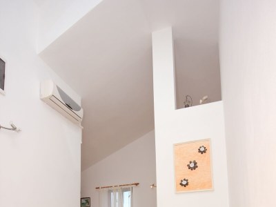 Apartment One bedroom apartment with terrace Ilovik, Lošinj A-8069-b - Outdoor photo 14