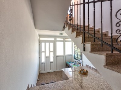 Apartment One bedroom apartment with terrace and sea view Mali Lošinj, Lošinj A-8026-a - Outdoor photo 7