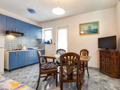 Apartment One bedroom apartment with terrace and sea view Mali Lošinj, Lošinj A-8026-a - Outdoor photo 11