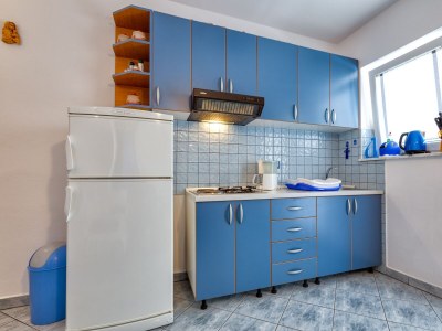 Apartment One bedroom apartment with terrace and sea view Mali Lošinj, Lošinj A-8026-a - Outdoor photo 12